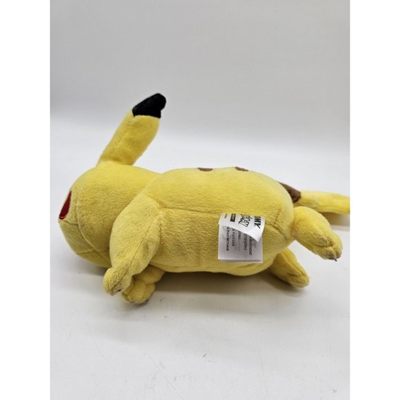 Pokémon Pinkachu 11" Plush Sleeping Laying Down Pinkachu - Picture 5 of 10